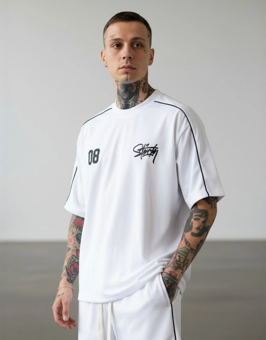 Oversized Tee - MEGASTORES