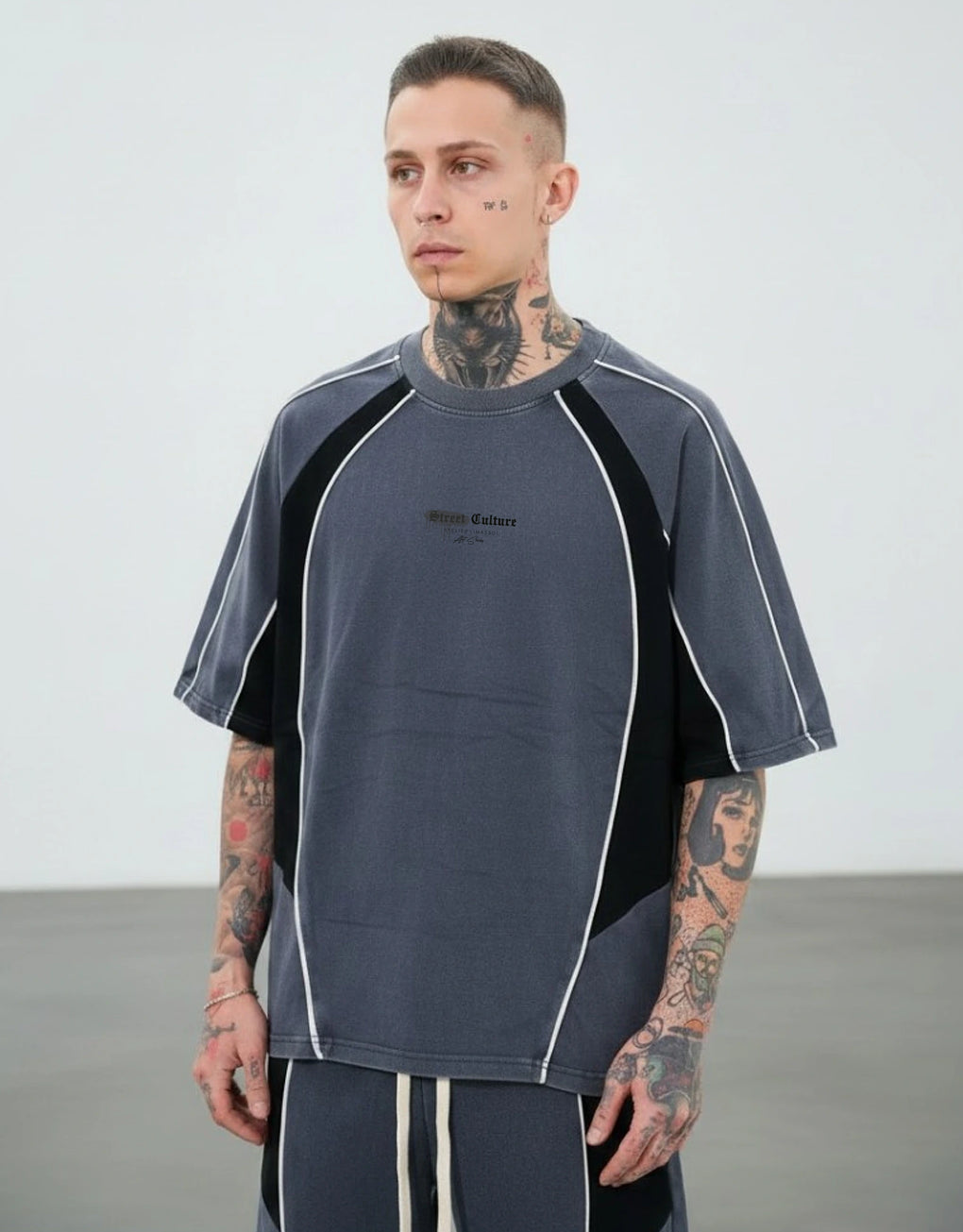 T-Shirt - MEGASTORES