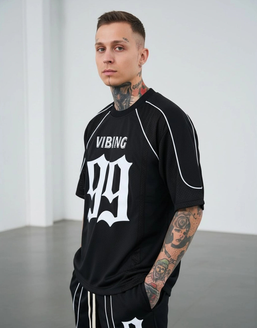 T-Shirt - MEGASTORES