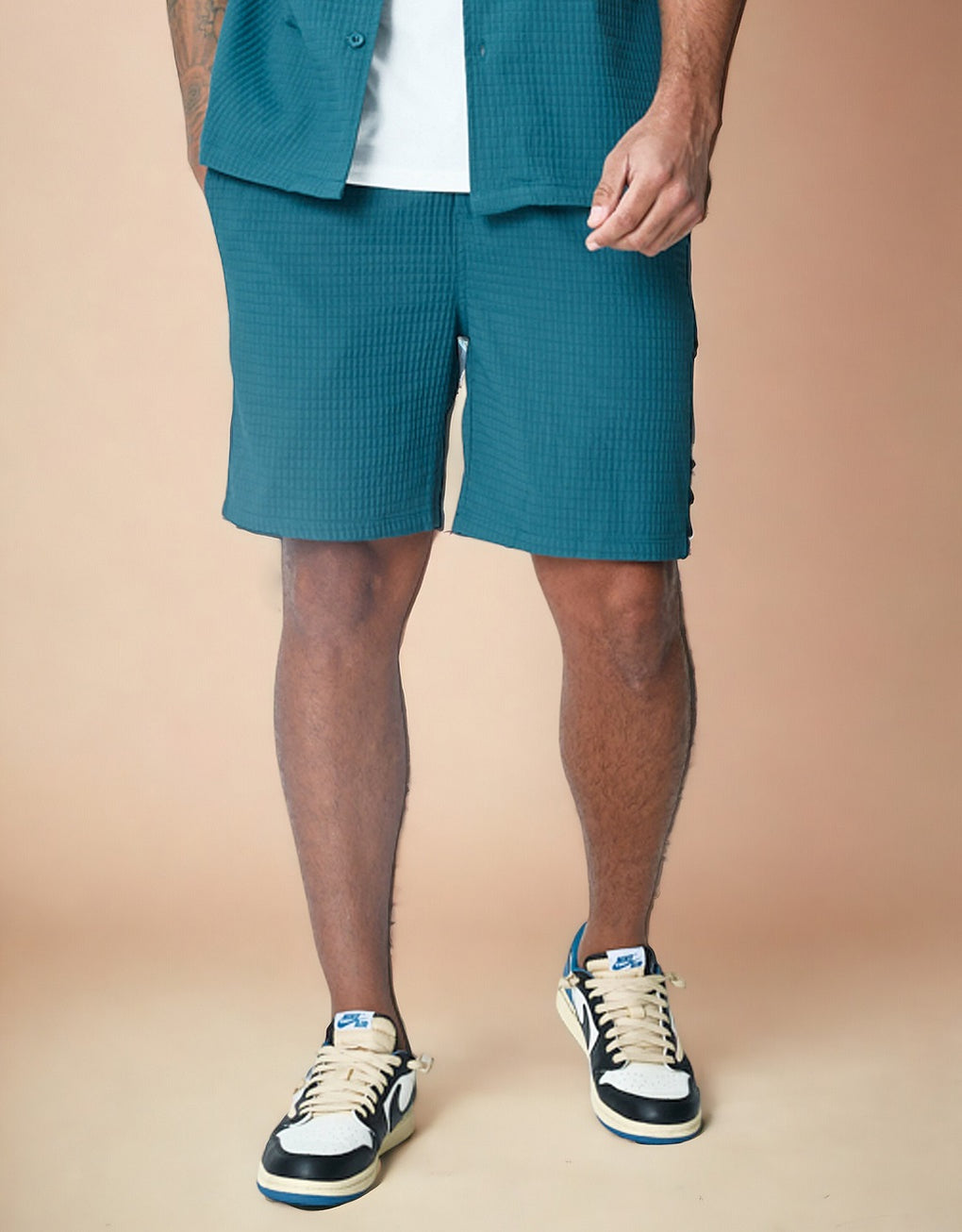 Texture Short Pants - MEGASTORES