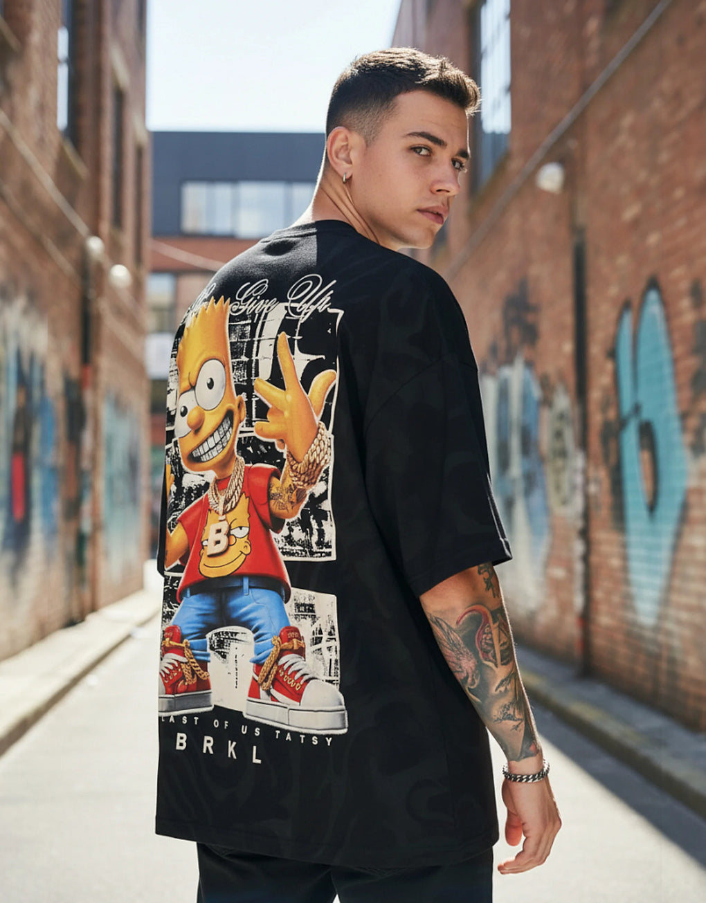 Graphic Tee - MEGASTORES