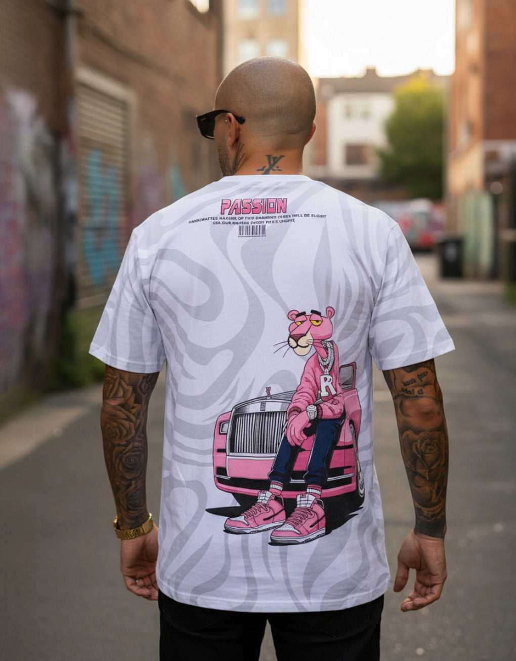 Graphic Tee - MEGASTORES