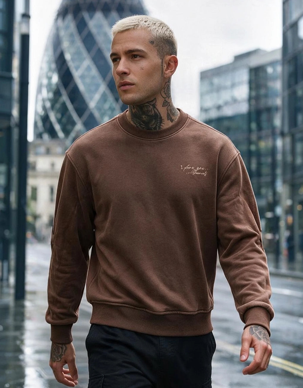 Sweatshirt