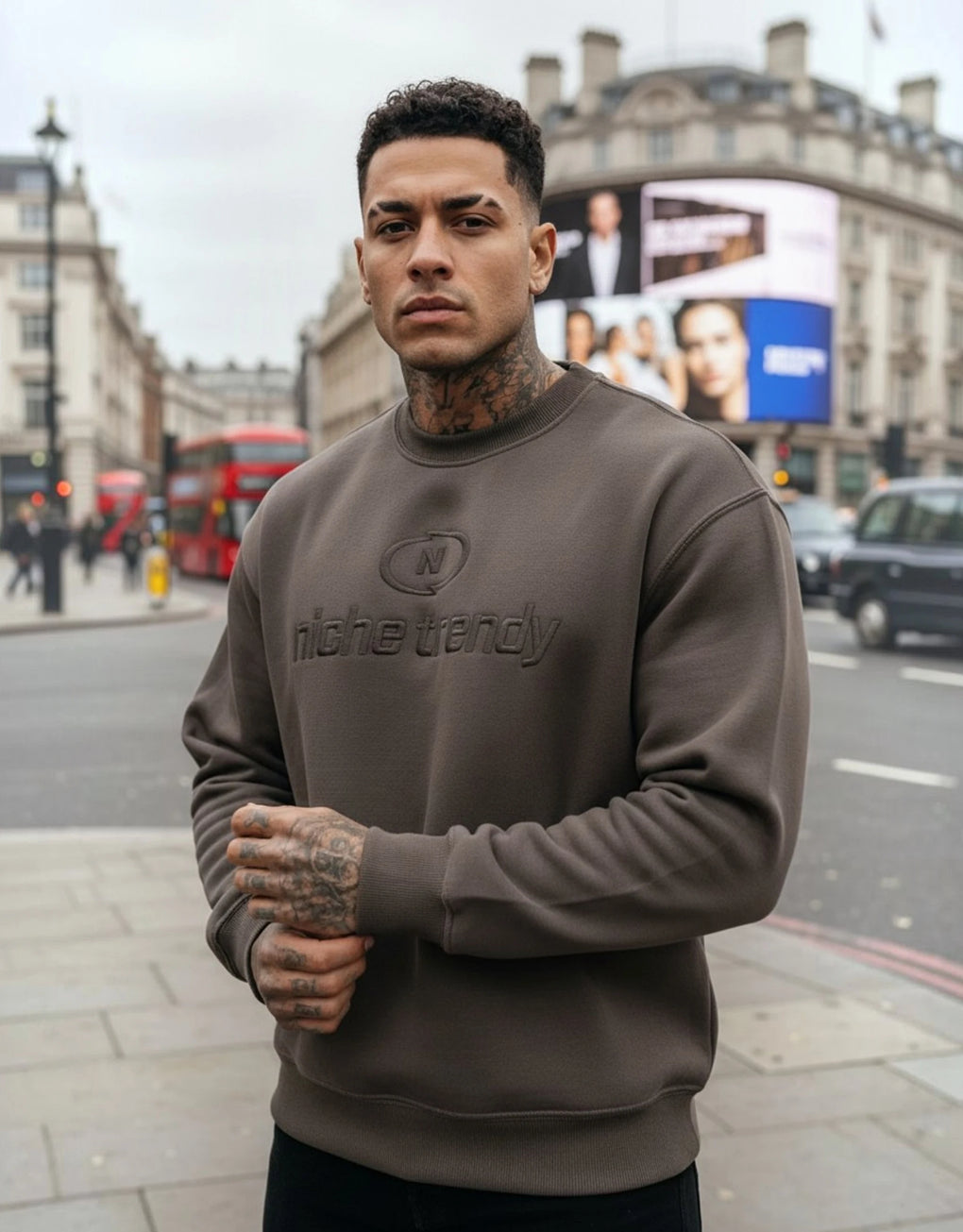 Sweatshirt