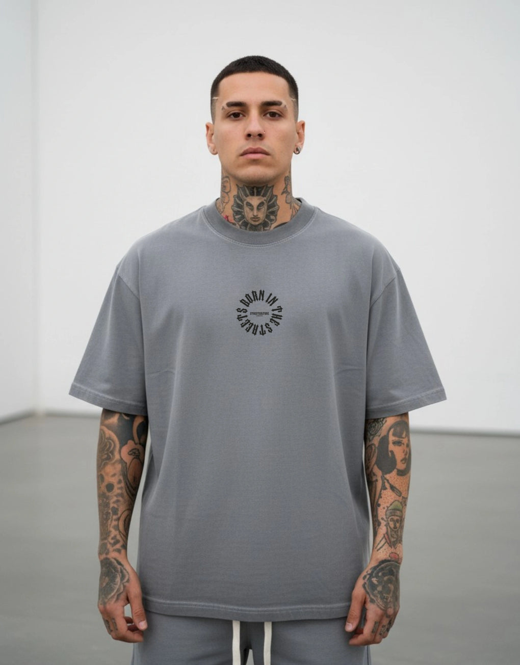 T-Shirt - MEGASTORES