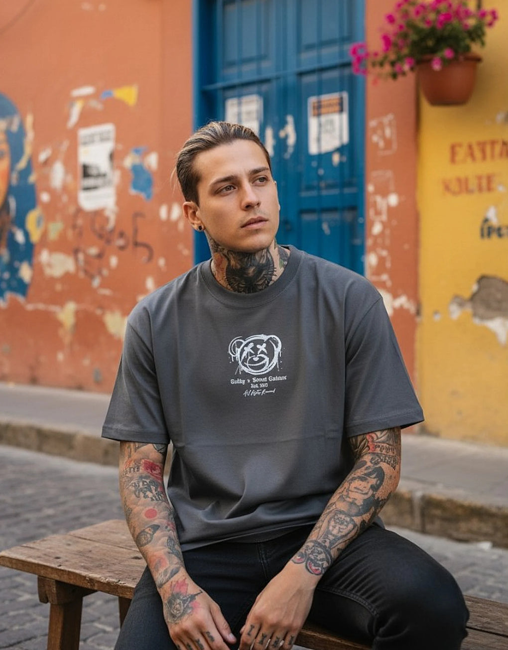 Oversized Tee - MEGASTORES
