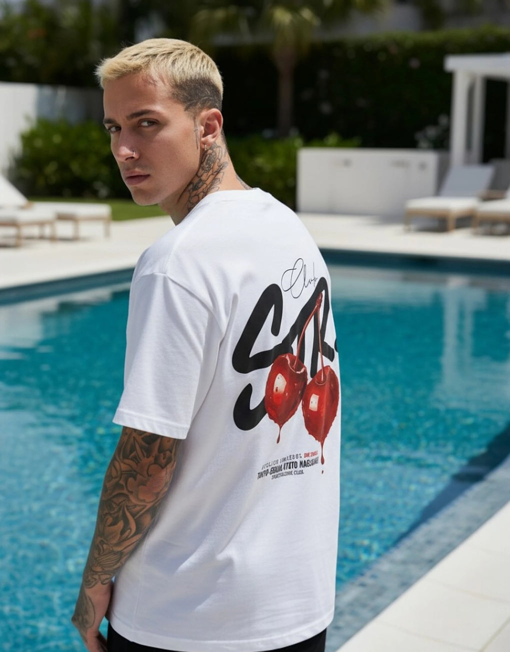 Oversized Tee - MEGASTORES